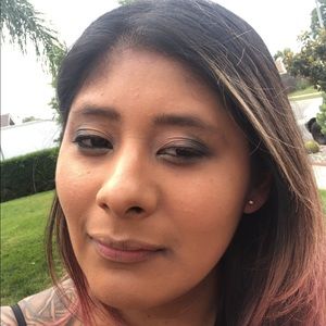 Meet your Posher, Alejandra